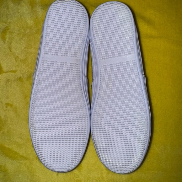 Stylish Gray Women's Sneakers - Picture 2 of 5